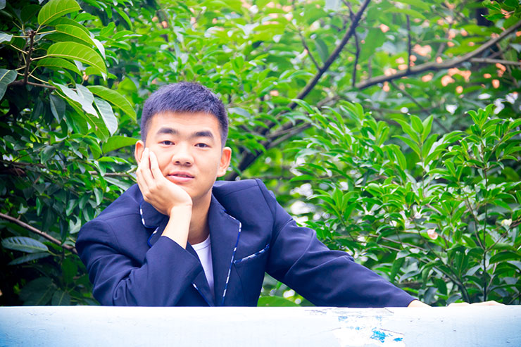 <b>他說：四川新華電腦學院還不錯</b>