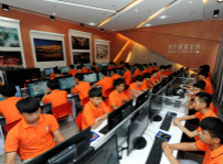 <b>新華互聯網科技專業升級永不止步</b>