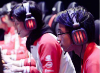 <b>提前探秘 新華互聯網科技四大新專業神秘面紗</b>