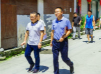 <b>一路北上，四川新華松潘電商幫扶攻堅(jiān)戰(zhàn)吹響沖鋒號(hào)</b>