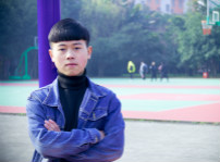 <b>小小的天，大大的夢，活成自己想要的模樣</b>