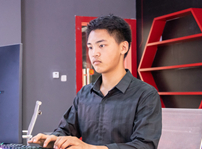 <b>向陽而生，茁壯成長</b>