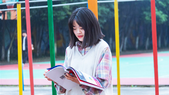 <b>初中畢業來新華，勇敢追逐設計夢 </b>