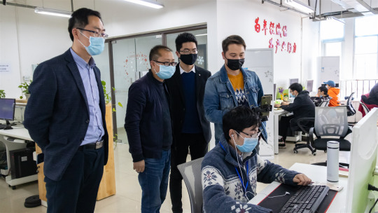 <b>名企研學(xué)游，跟著創(chuàng)業(yè)大咖走進(jìn)游戲動(dòng)畫的世界</b>