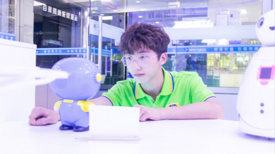 <b>因為喜歡所以選擇，因為熱愛所以堅持</b>