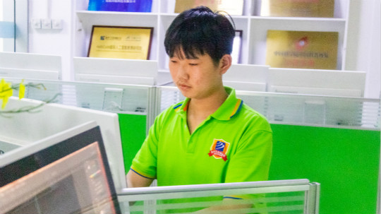 <b>為夢想，乘風破浪</b>