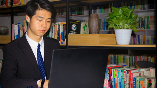 <b>用盡洪荒之力，奔向想要的未來</b>