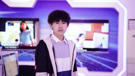 <b>歷經艱辛，不遠萬里來新華追夢！</b>