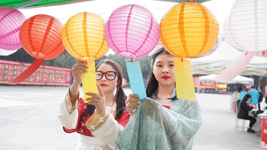 <b>猜燈謎、游園會、舞獅…成都新華邀你來歡度元宵</b>