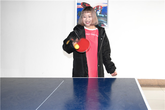 從航空服務到設計師，她更愛這里