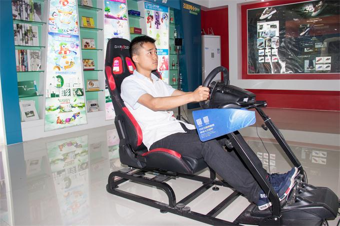 放棄高薪的工作，只為來新華學習軟件