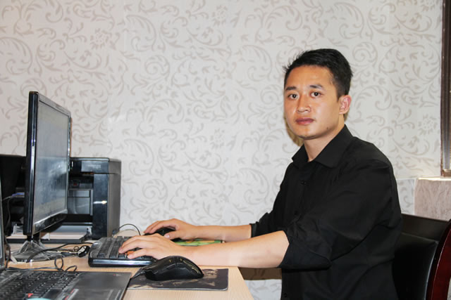 中考后新華幫他開(kāi)啟新出路