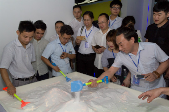 新華互聯網科技VR師資培訓日志：名企參觀體驗