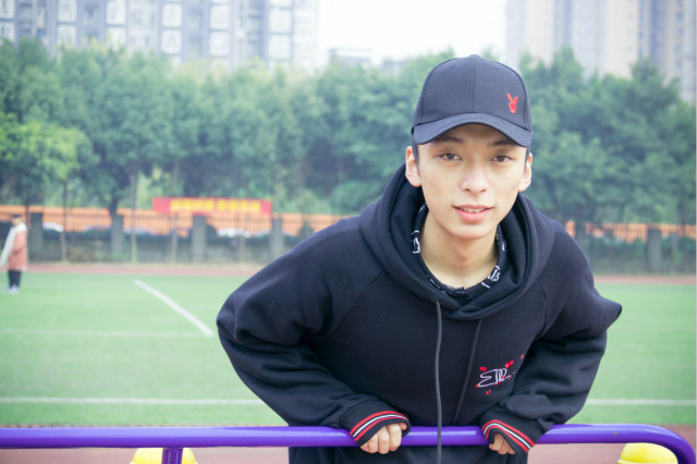 頂著家人反對，我毅然決然選擇了電競專業