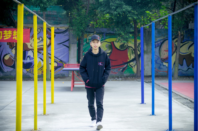 頂著家人反對，我毅然決然選擇了電競專業