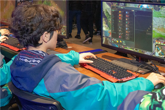 神游電競(jìng)·雷神杯全國(guó)高校電競(jìng)聯(lián)賽ACL精英賽成都站奏響歷史強(qiáng)音