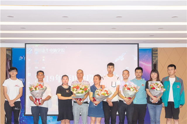 結(jié)課答辯分享會：半年收入6萬+，她們是怎么做到的？