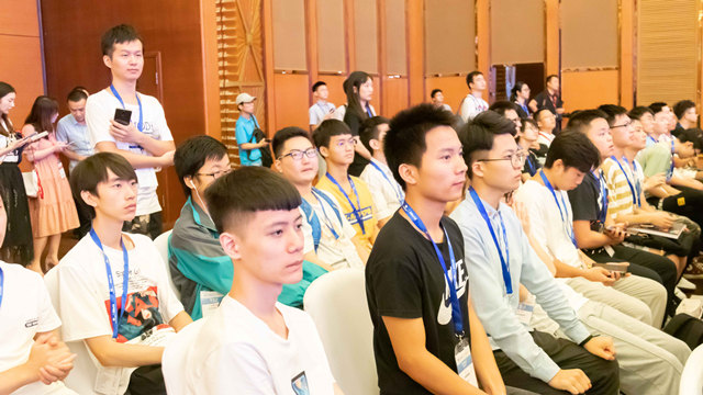 聚焦第十七屆軟洽會，學(xué)互聯(lián)網(wǎng)軟件大有可為