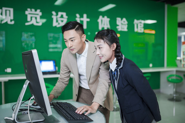 聚焦第十七屆軟洽會，學(xué)互聯(lián)網(wǎng)軟件大有可為