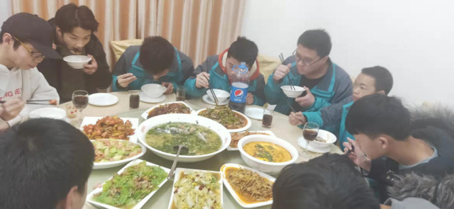 “獎助勤勉”新華關(guān)愛，讓你的技能夢飛得更遠(yuǎn)