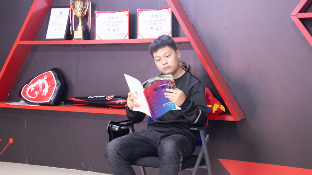 選擇新華，遇見更優秀的自己