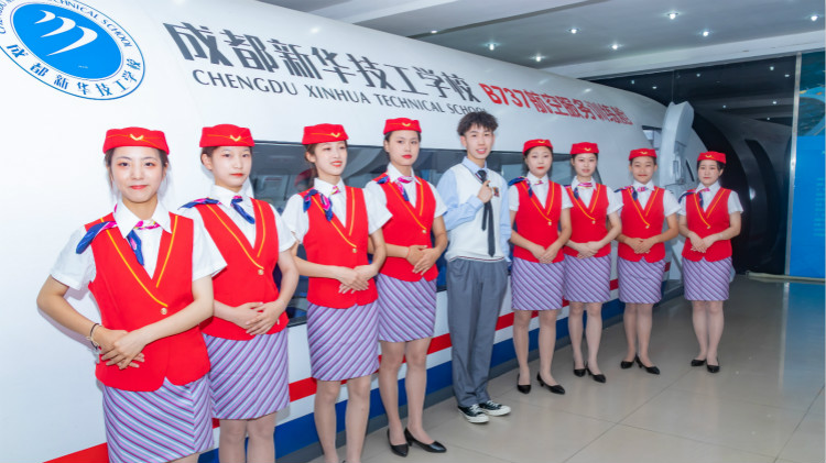 航空服務(wù)與高級行政專業(yè)未來發(fā)展前景怎么樣？