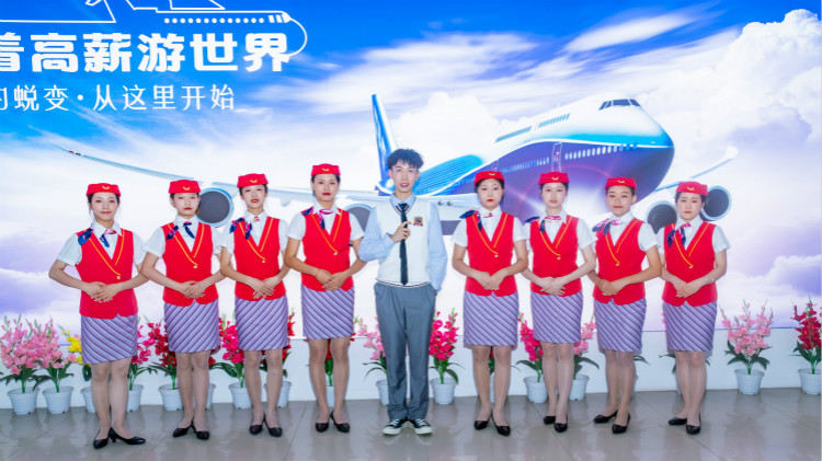 “神鳥”起飛了！成都天府國際機場試飛四川新華迎來高光時刻！