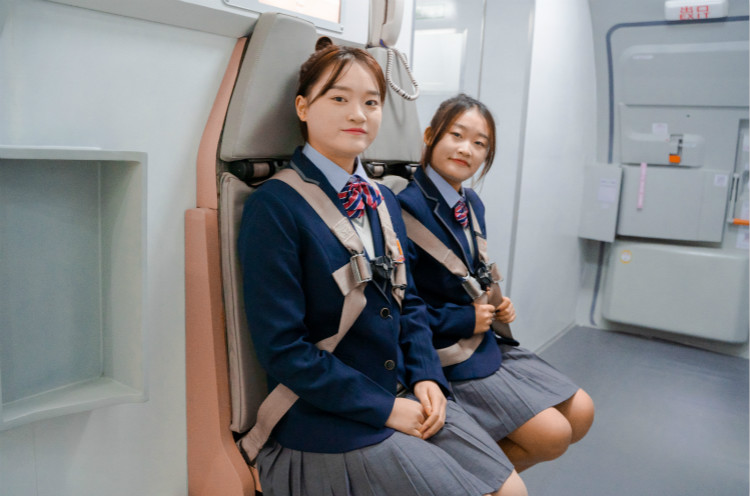 “神鳥”起飛了！成都天府國際機場試飛四川新華迎來高光時刻！