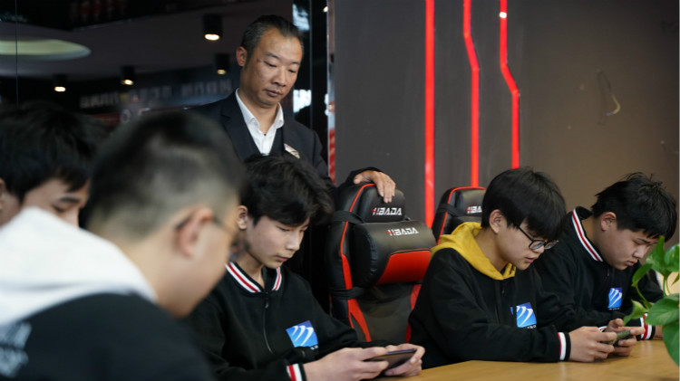 重磅！四川新華又一少年簽約國內頂級AG俱樂部！