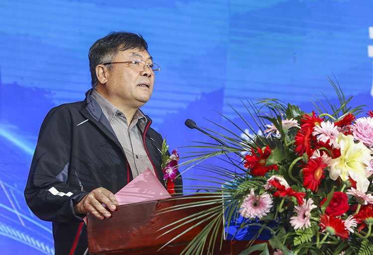 新華2021年六大產(chǎn)教融合實(shí)訓(xùn)基地升級(jí)暨高技能人才培英工程啟動(dòng)儀式