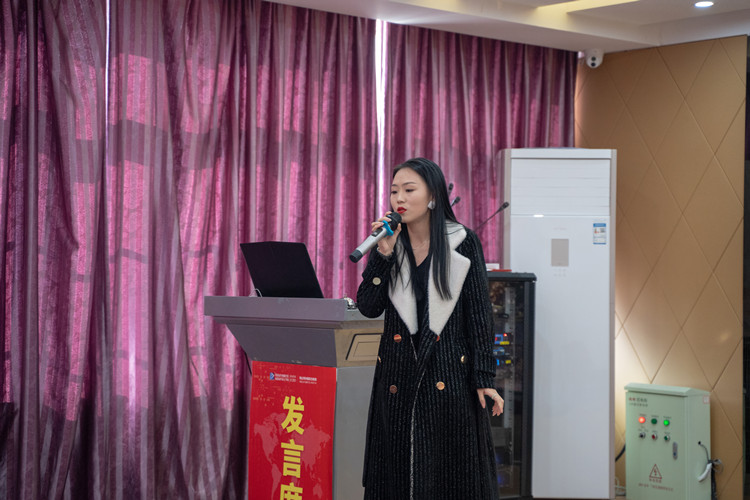 千企萬崗進(jìn)校園，名企大咖新華行火熱進(jìn)行中……