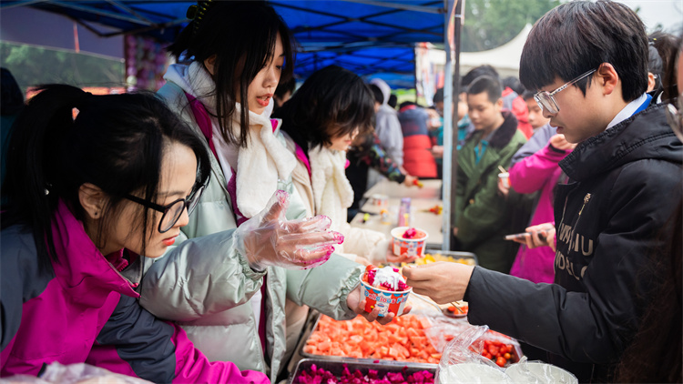 四川新華“雙十二”教育嘉年華系列活動火爆來襲?！