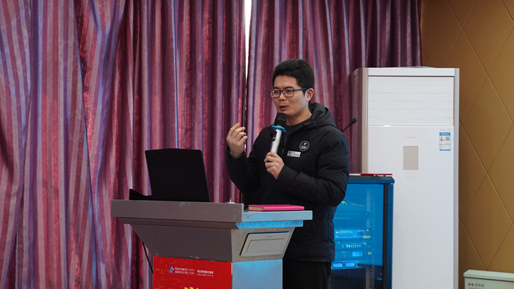 “求知、求職、求夢”新華模擬面試火熱進行中！