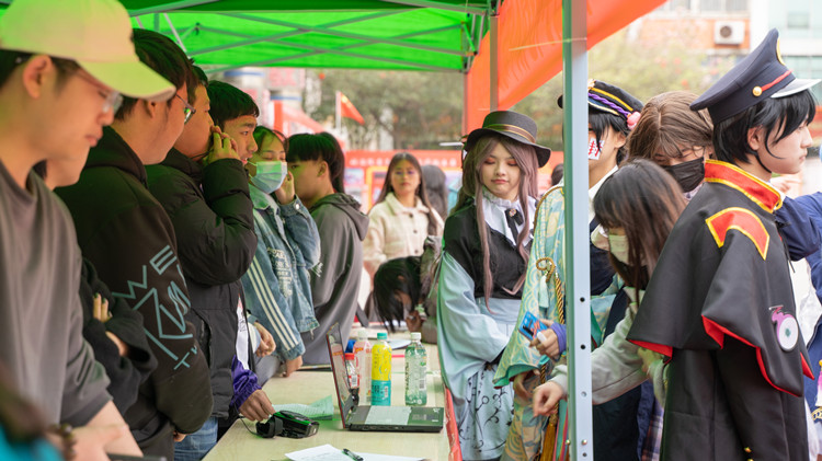 新華社團(tuán)，青春的模樣！