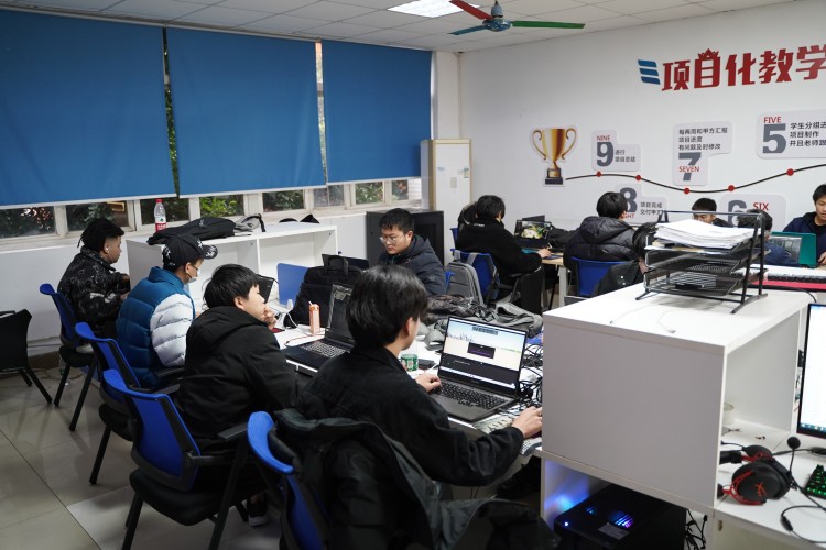 優(yōu)秀學(xué)子|專注精進(jìn)，再創(chuàng)新高