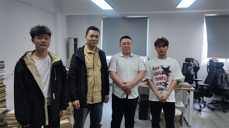 心系學(xué)子每一步，就業(yè)回訪送真情