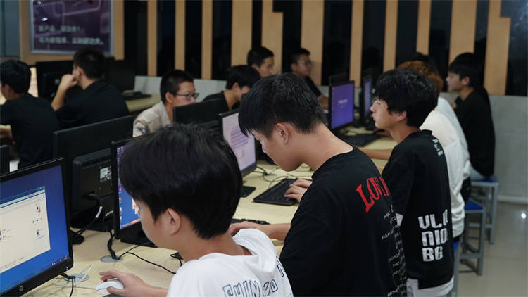 軍訓(xùn)后開學(xué)第一周，一起來看活力滿滿的大家