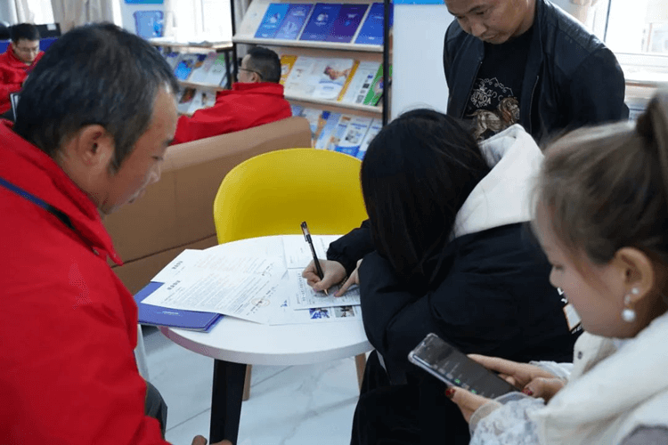 春季轉學到我校可以進行學籍注冊嗎？