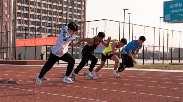 孩子不想上學(xué)，選擇打工還是來成都新華學(xué)技術(shù)