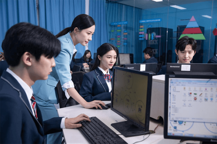 學(xué)校獲評(píng)“四川省高技能人才培訓(xùn)基地”