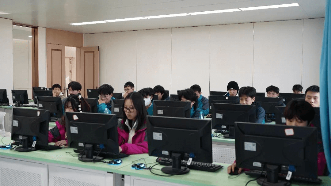 開學一個月，新華學子的校園生活是什么樣的呢