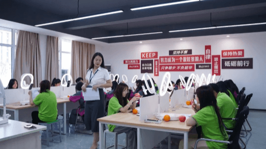 <b>為你揭秘|成都新華如何開展特色化教學(xué)</b>